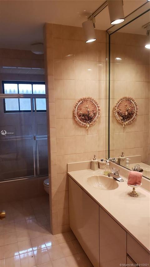 190 E 11th St, Hialeah, FL 33010 photo 14