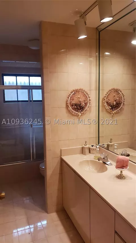 190 E 11th St, Hialeah, FL 33010 photo 14