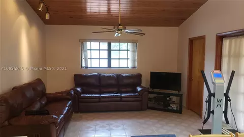 190 E 11th St, Hialeah, FL 33010 photo 35
