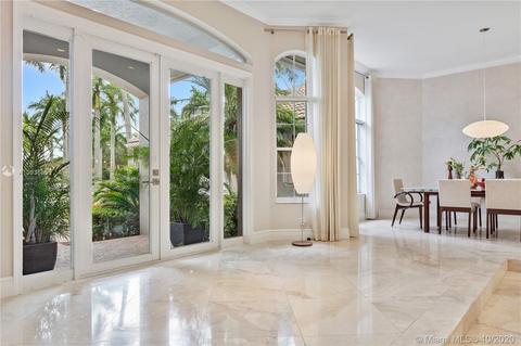 2554 Eagle Run Ln, Weston, FL 33327 photo 3