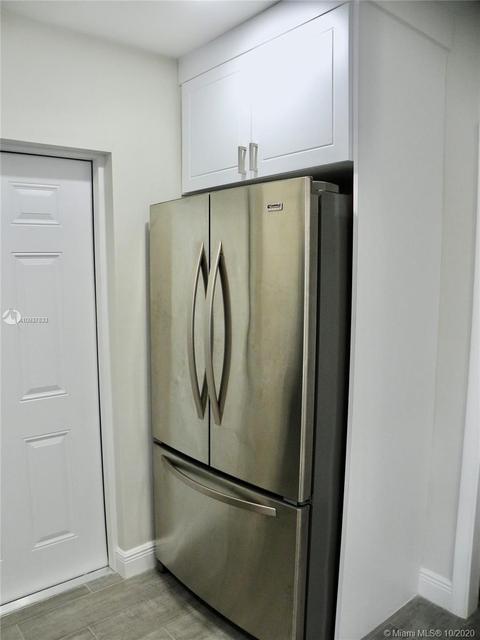 Undisclosed, Hialeah, FL 33010 photo 11