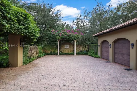 8525 SW 100th St, Miami, FL 33156 photo 4