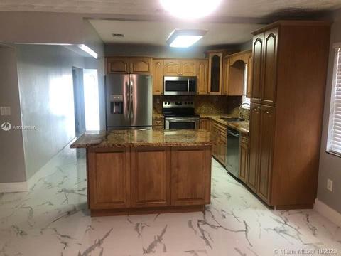 547 E 15th St, Hialeah, FL 33010 photo 7