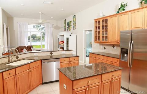 8066 SW Yachtsmans Dr, Stuart, FL 34997 photo 6