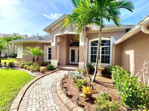 8066 SW Yachtsmans Dr, Stuart, FL 34997 photo 2