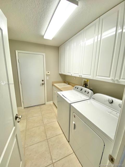 8066 SW Yachtsmans Dr, Stuart, FL 34997 photo 11