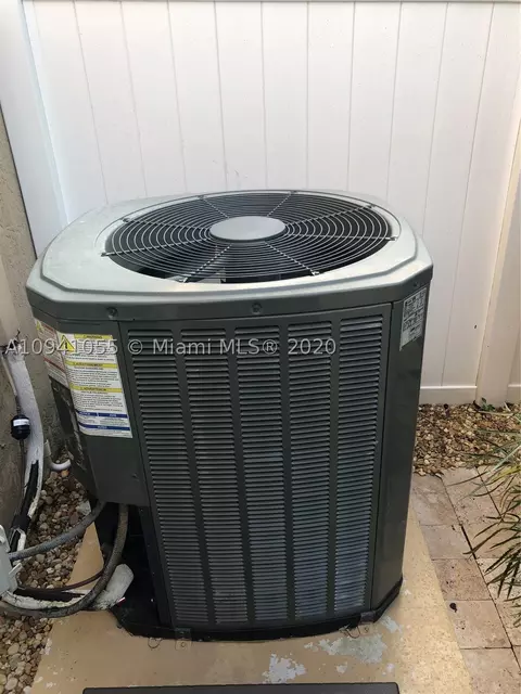 9254 W 33rd Ln, Hialeah, FL 33018 photo 22