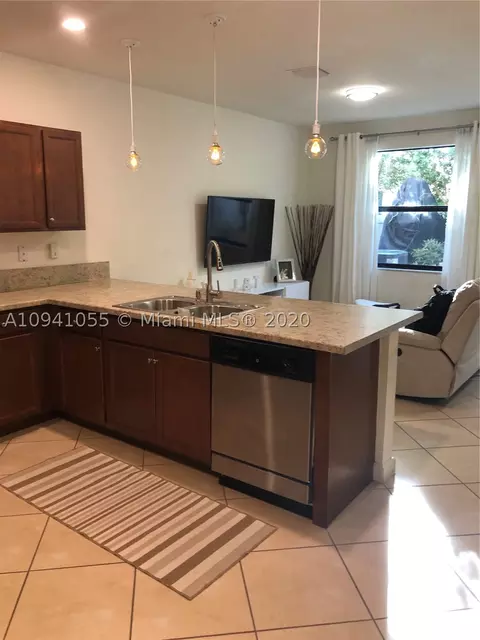9254 W 33rd Ln, Hialeah, FL 33018 photo 9