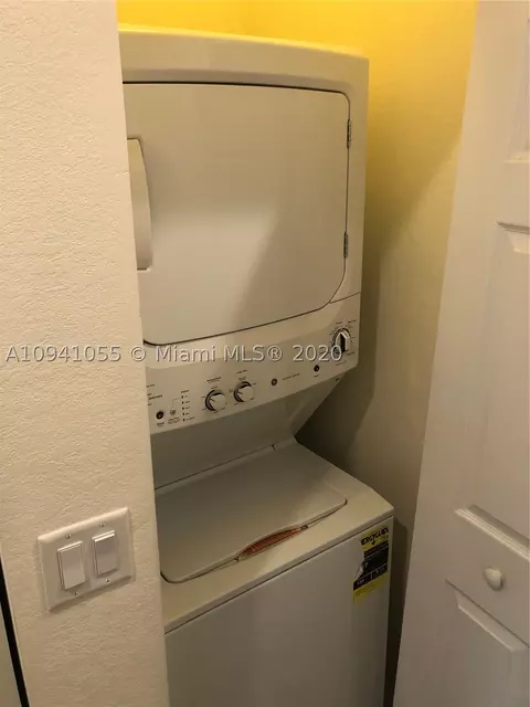 9254 W 33rd Ln, Hialeah, FL 33018 photo 36