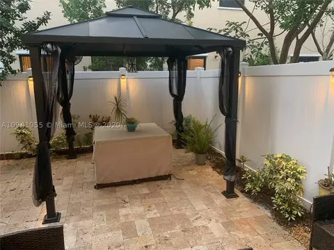 9254 W 33rd Ln, Hialeah, FL 33018 photo 48
