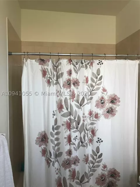 9254 W 33rd Ln, Hialeah, FL 33018 photo 44