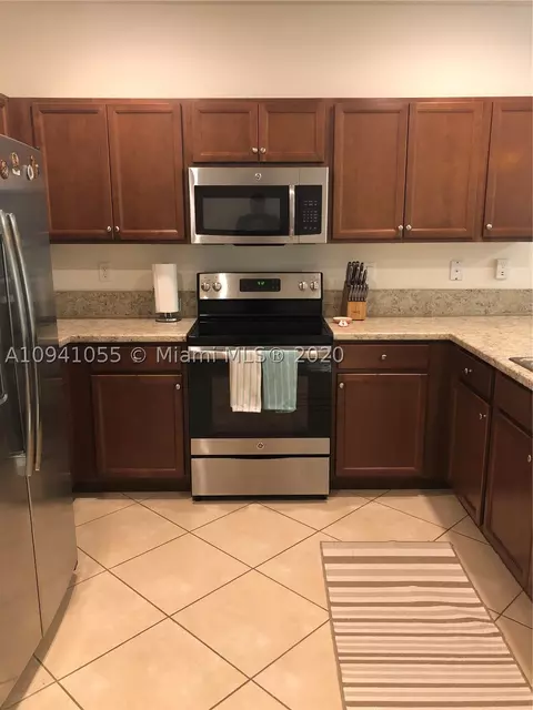 9254 W 33rd Ln, Hialeah, FL 33018 photo 10