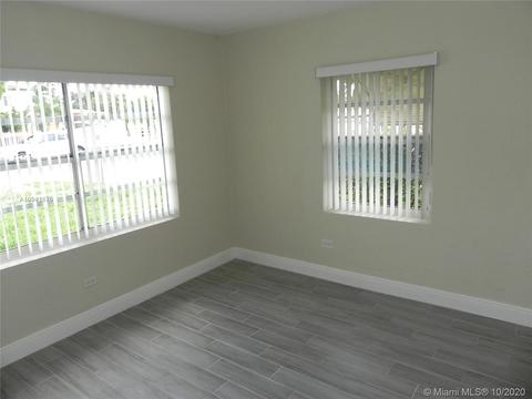 Undisclosed, Hialeah, FL 33010 photo 17