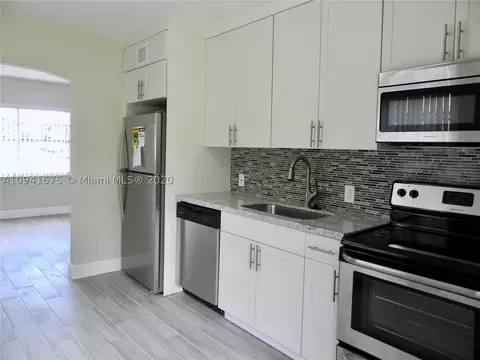 Undisclosed, Hialeah, FL 33010 photo 10