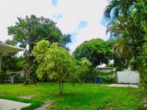 Undisclosed, Hialeah, FL 33010 photo 6