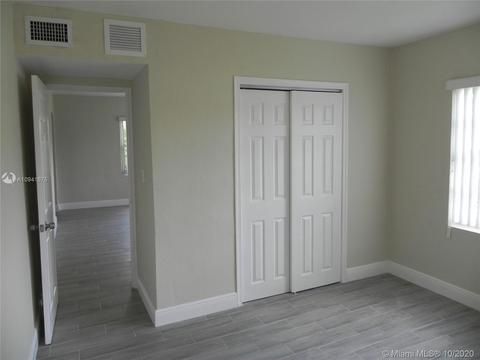 Undisclosed, Hialeah, FL 33010 photo 16