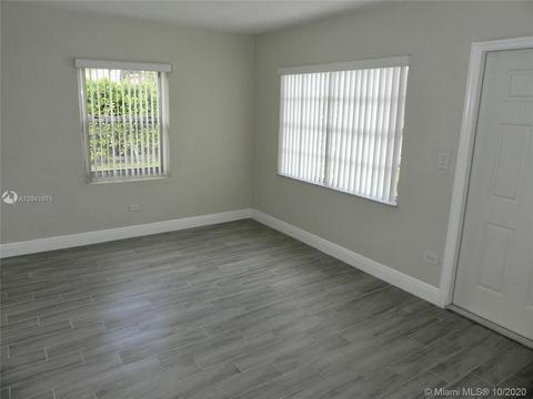 Undisclosed, Hialeah, FL 33010 photo 12