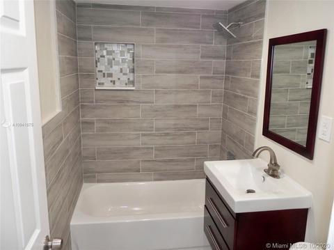 Undisclosed, Hialeah, FL 33010 photo 14