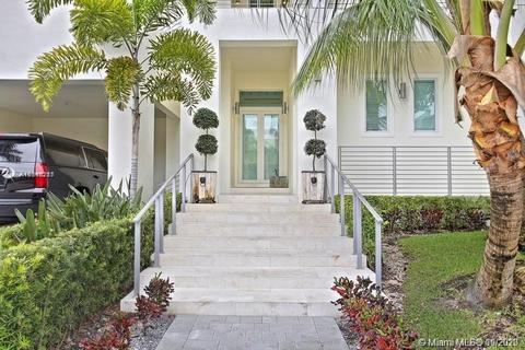 629 Hampton Ln, Key Biscayne, FL 33149 photo 2