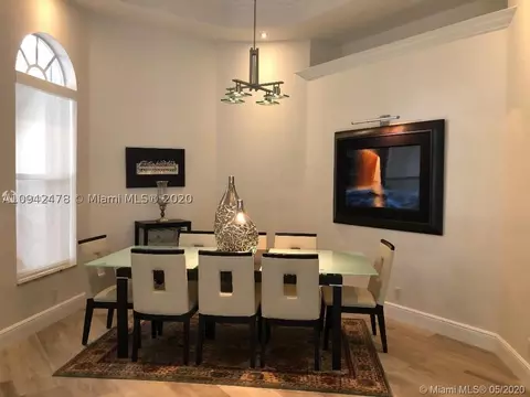 1890 Harbor Pointe Cir, Weston, FL 33327 photo 9