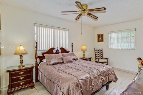 241 E 36th St, Hialeah, FL 33013 photo 15