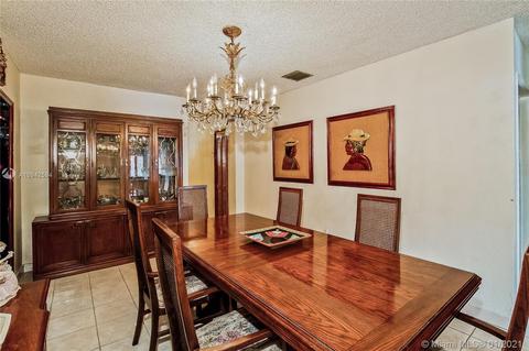 241 E 36th St, Hialeah, FL 33013 photo 8