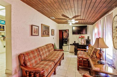 241 E 36th St, Hialeah, FL 33013 photo 12
