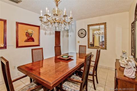 241 E 36th St, Hialeah, FL 33013 photo 9
