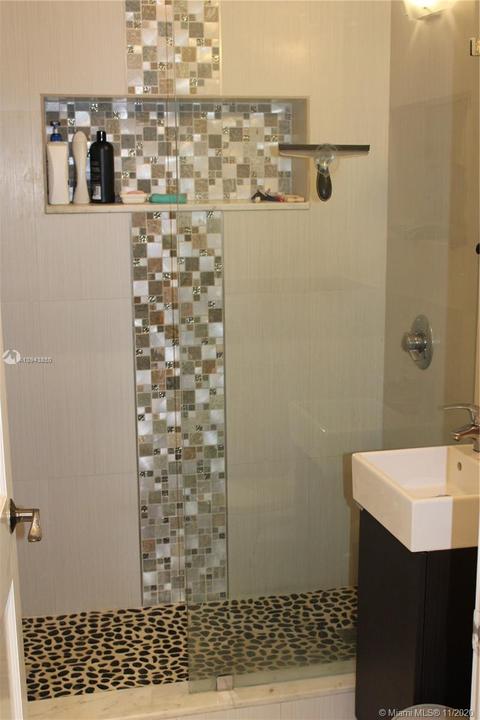 4530 W 8th Ave, Hialeah, FL 33012 photo 19