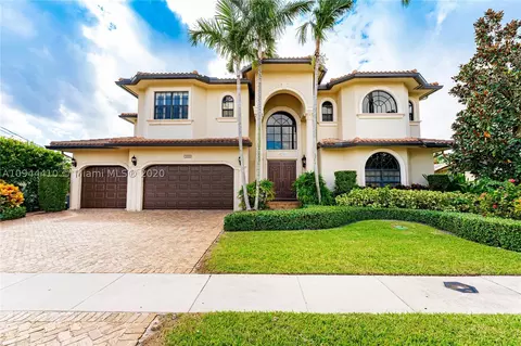 2660 NE 47th St, Lighthouse Point, FL 33064 photo 1