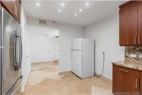 8855 Collins Ave #3F, Surfside, FL 33154 photo 4