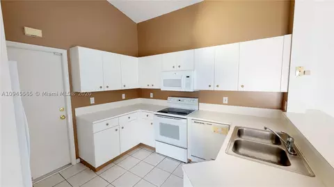 4357 NW Pine Ridge Ct, Weston, FL 33331 photo 10