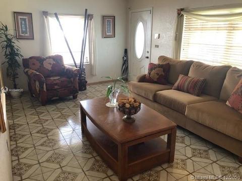 210 E 45th St, Hialeah, FL 33013 photo 4
