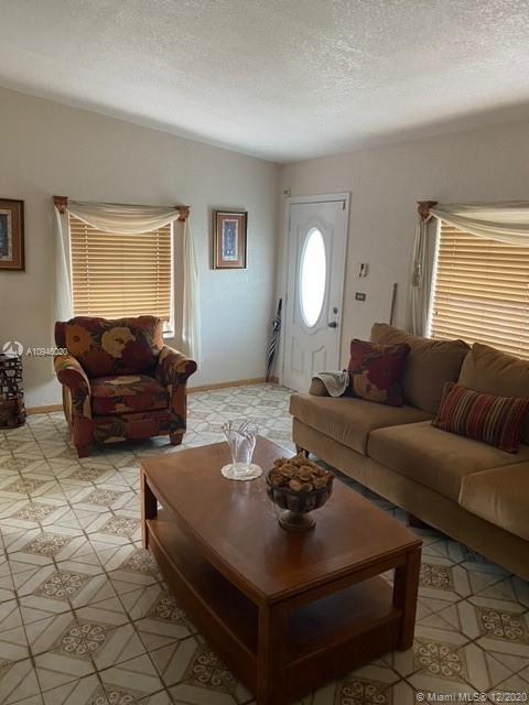 210 E 45th St, Hialeah, FL 33013 photo 3