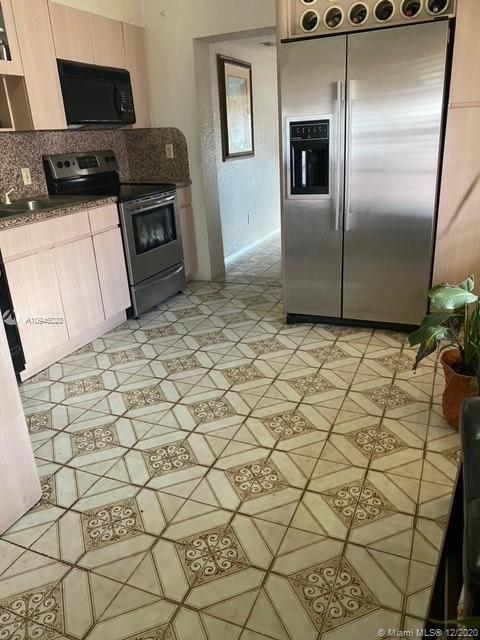 210 E 45th St, Hialeah, FL 33013 photo 11