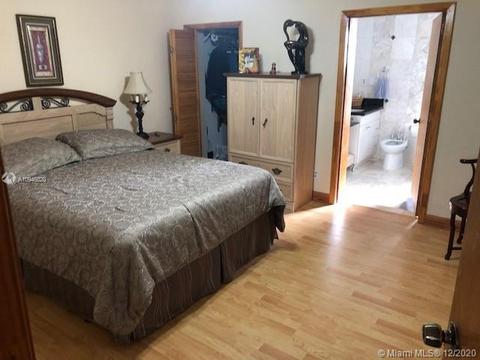 210 E 45th St, Hialeah, FL 33013 photo 24