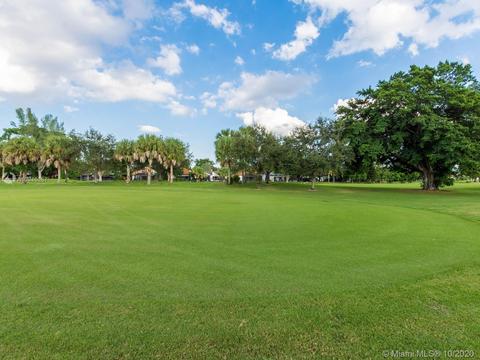 1301 E Golfview Dr, Pembroke Pines, FL 33026 photo 46