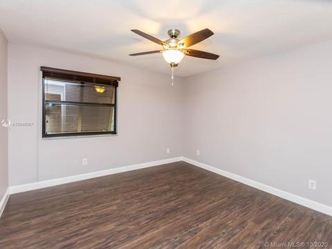 1301 E Golfview Dr, Pembroke Pines, FL 33026 photo 35