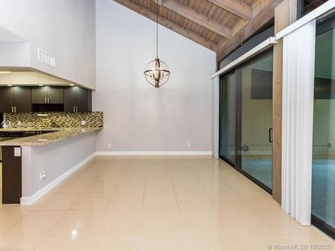 1301 E Golfview Dr, Pembroke Pines, FL 33026 photo 12