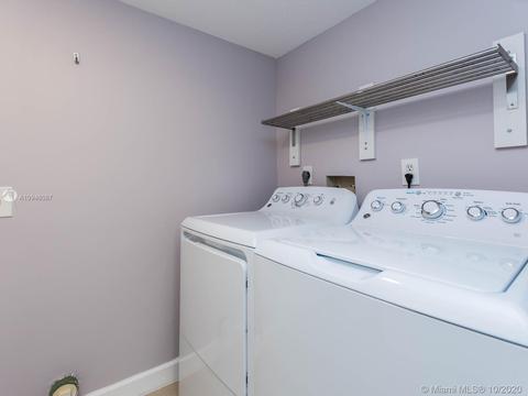 1301 E Golfview Dr, Pembroke Pines, FL 33026 photo 21