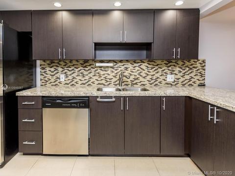 1301 E Golfview Dr, Pembroke Pines, FL 33026 photo 17