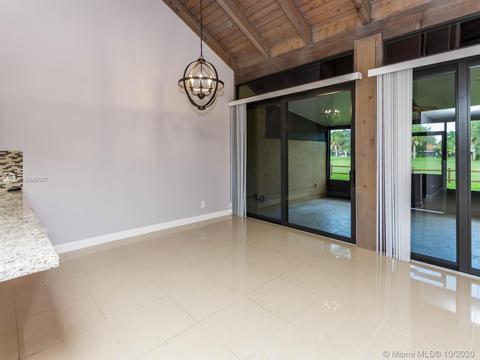 1301 E Golfview Dr, Pembroke Pines, FL 33026 photo 13