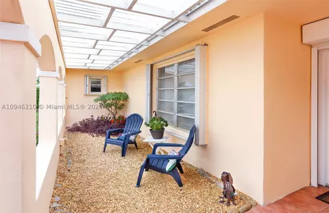 9660 SW 17th St, Miami, FL 33165 photo 27