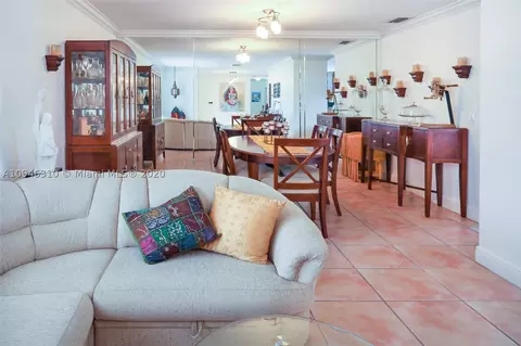 9660 SW 17th St, Miami, FL 33165 photo 6