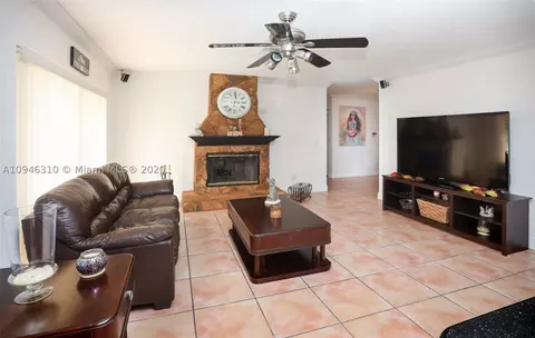 9660 SW 17th St, Miami, FL 33165 photo 10