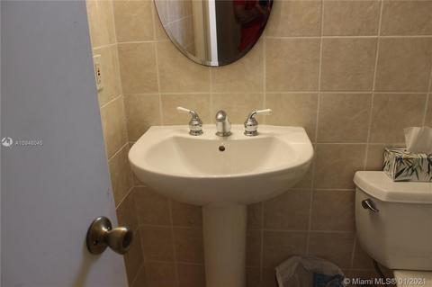 1252 Venetia Ave, Coral Gables, FL 33134 photo 41