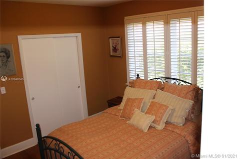 1252 Venetia Ave, Coral Gables, FL 33134 photo 22