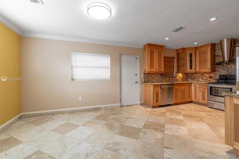 631 E 32nd St, Hialeah, FL 33013 photo 12