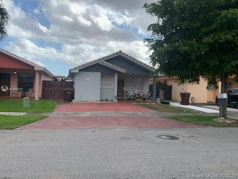2748 W 74th St, Hialeah, FL 33016 photo 2