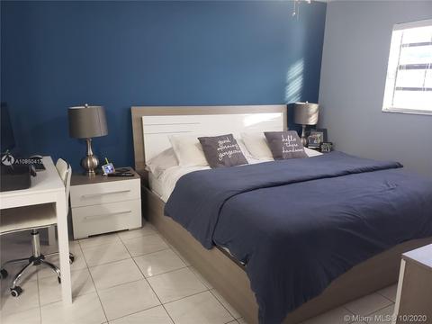 2748 W 74th St, Hialeah, FL 33016 photo 24